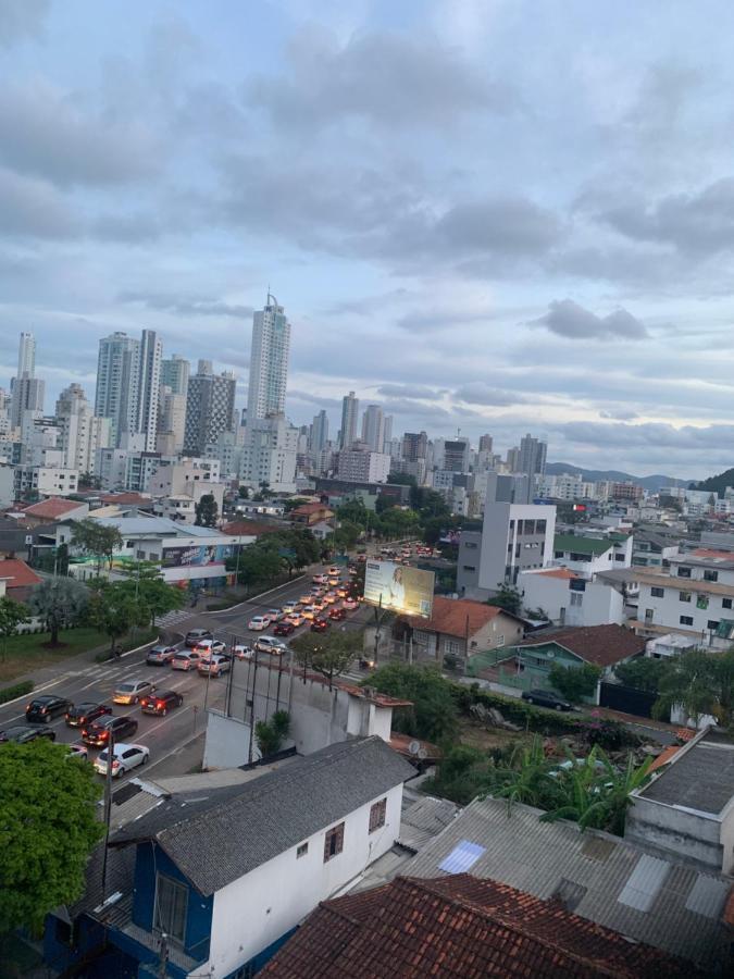 Encantos Dos Mares - Apartamento 5 - Balneário Camboriú 外观 照片